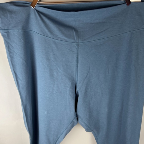 NWT: old navy Extra High-Waisted PowerChill Hidden-Pocket 7/8-Length Leggings 4X - Picture 6 of 16
